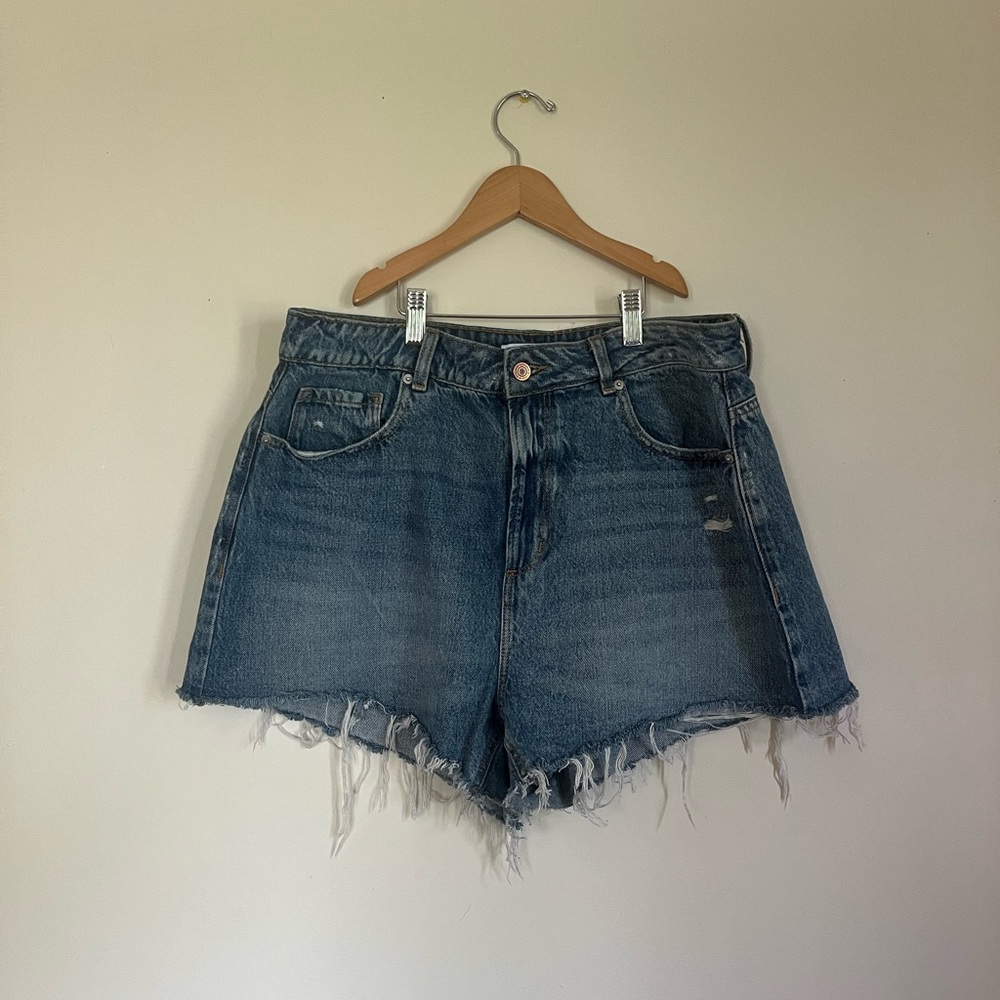 Dynamite Andria Denim Shorts